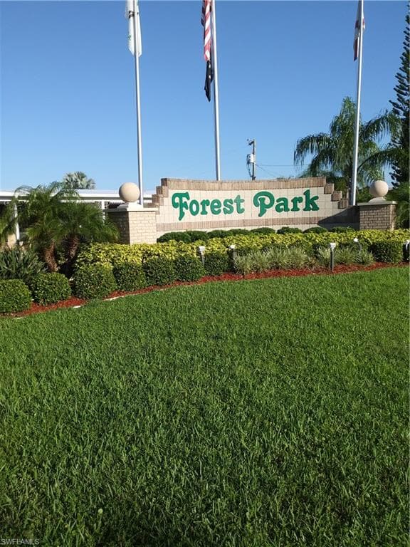 515 Blossom CT, NORTH FORT MYERS FL 33917-1