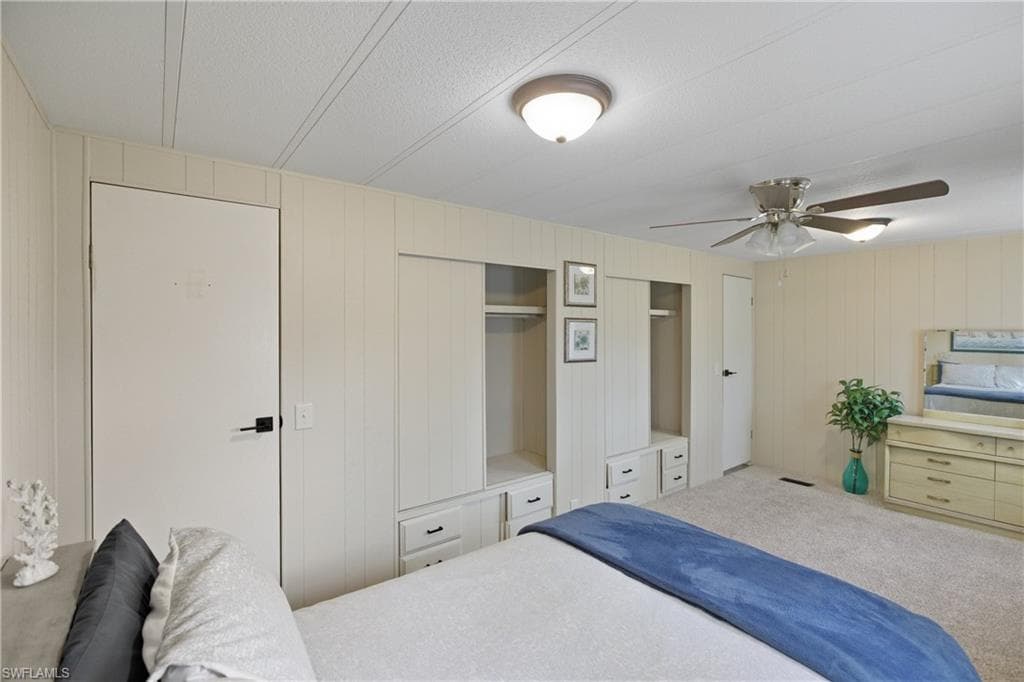 515 Blossom CT, NORTH FORT MYERS FL 33917-15