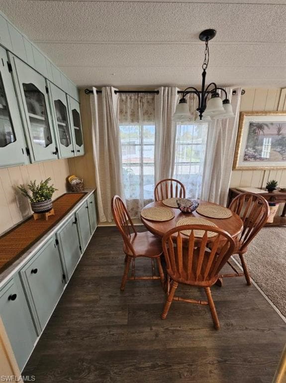 515 Blossom CT, NORTH FORT MYERS FL 33917-11