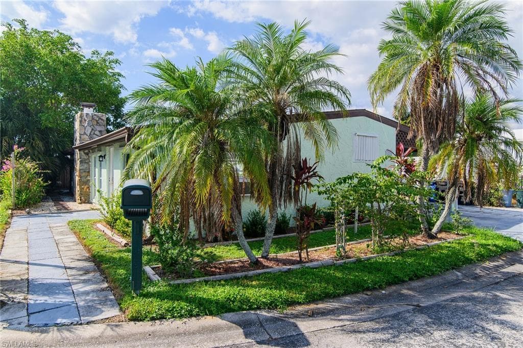 16200 Cathy CT, FORT MYERS FL 33908-20