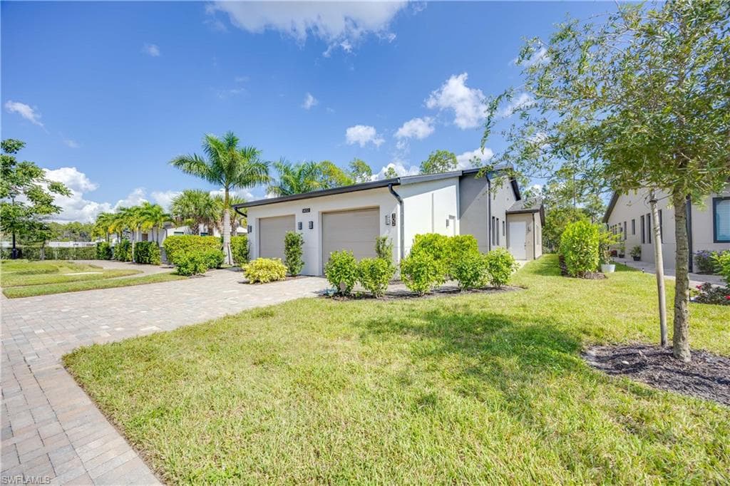 5832 Jasper WAY # 102, NAPLES FL 34112-1