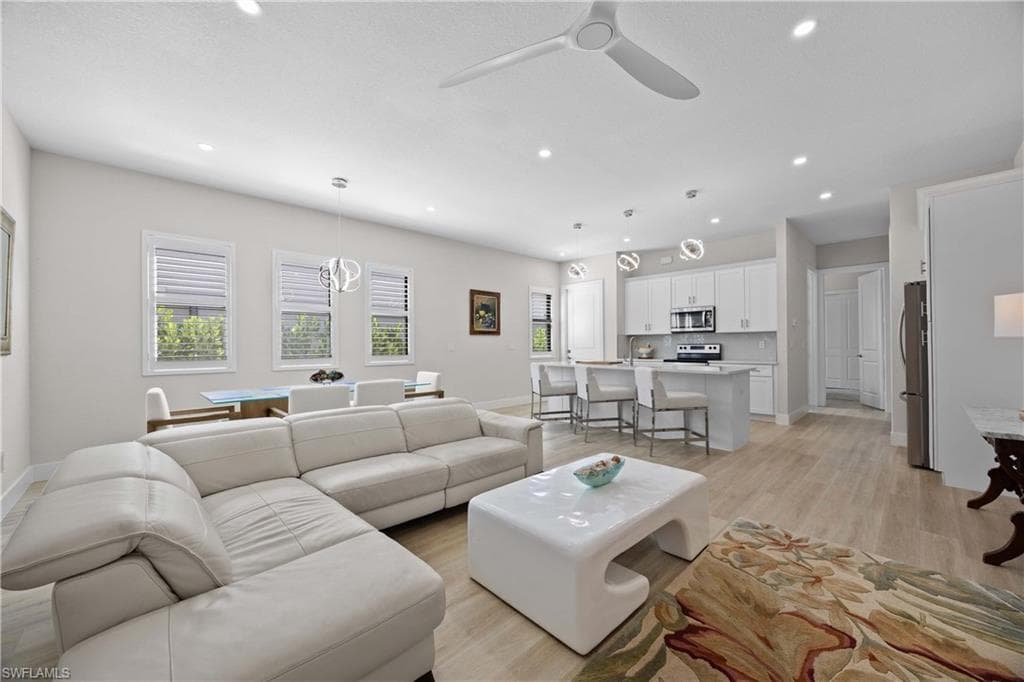 5832 Jasper WAY # 102, NAPLES FL 34112-11
