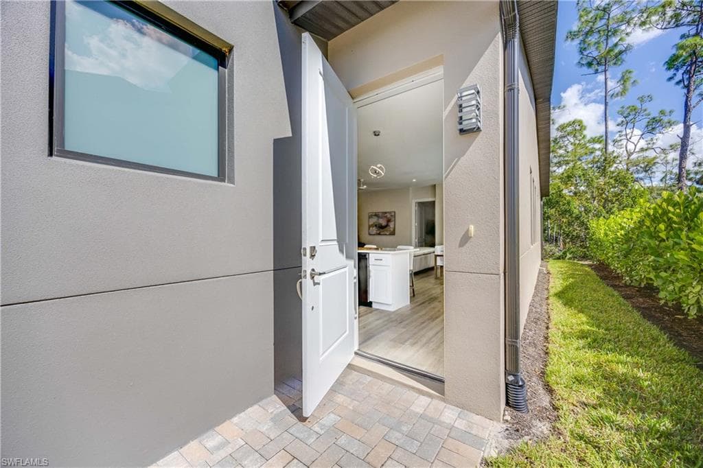 5832 Jasper WAY # 102, NAPLES FL 34112-23