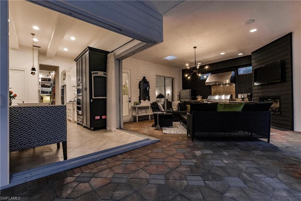 3841 River Point DR, FORT MYERS FL 33905-38