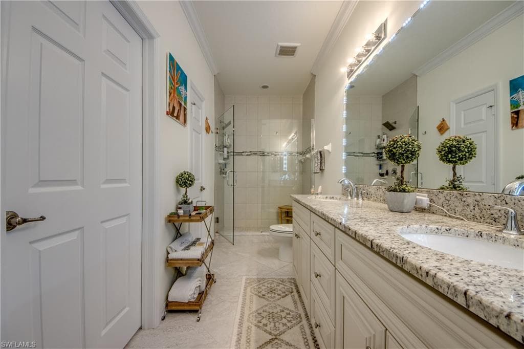 1051 Winding Pines CIR # 203, CAPE CORAL FL 33909-17