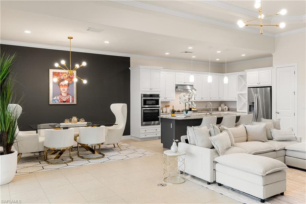 10137 Florence CIR, NAPLES FL 34119-13