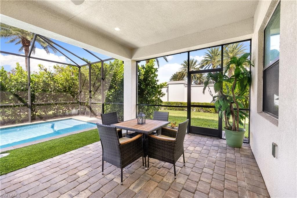 10137 Florence CIR, NAPLES FL 34119-28