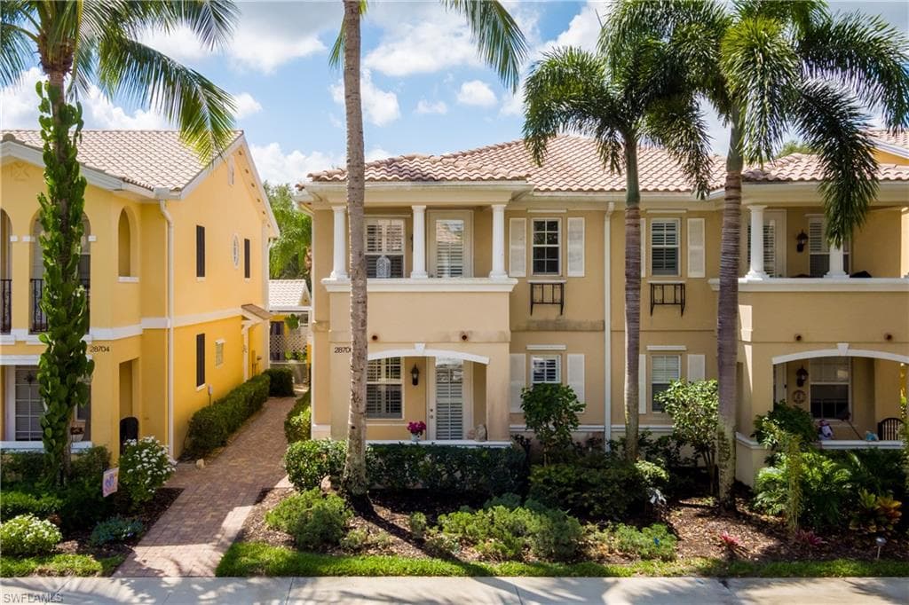 28700 Alessandria CIR, BONITA SPRINGS FL 34135-1