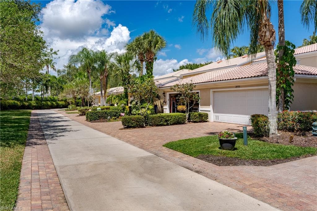 28700 Alessandria CIR, BONITA SPRINGS FL 34135-35