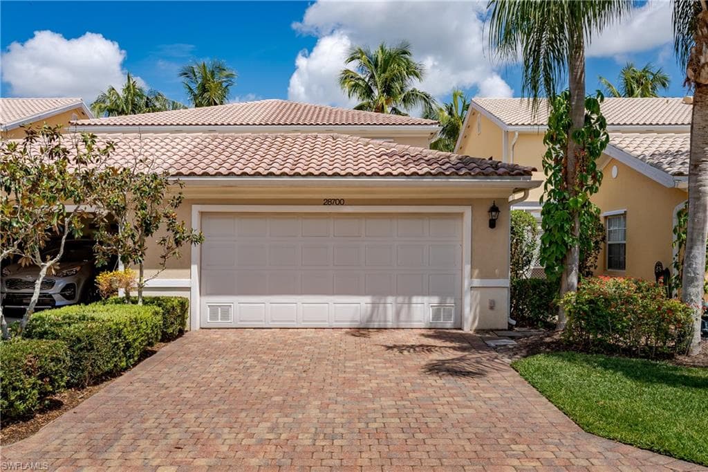 28700 Alessandria CIR, BONITA SPRINGS FL 34135-34