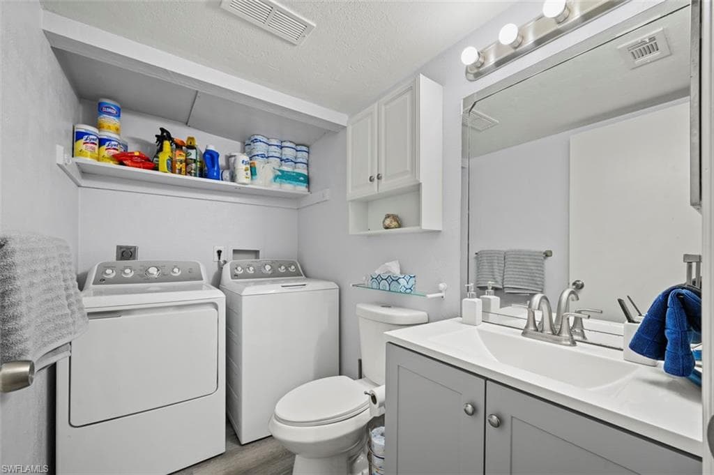 3371 Alouette CIR # 2, FORT MYERS FL 33907-15