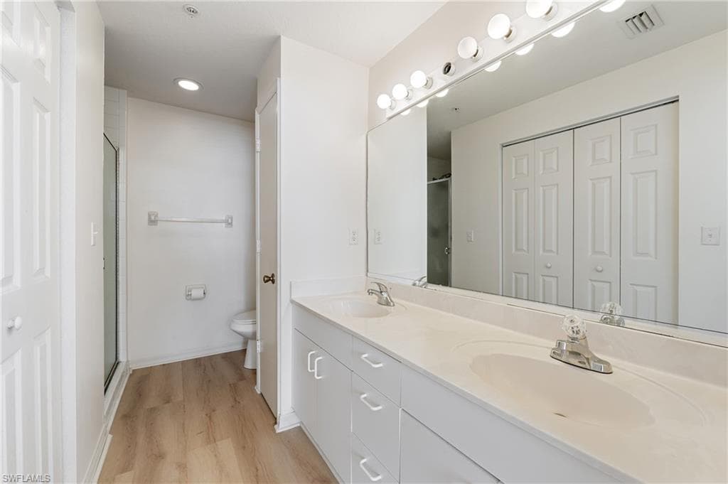 3250 Cypress Glen WAY # 413, NAPLES FL 34109-13