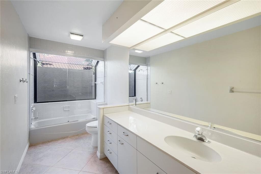 20265 Country Club DR, ESTERO FL 33928-22