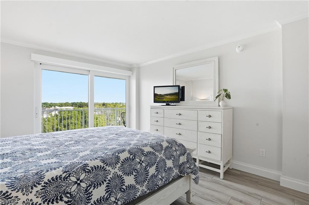 1300 Gulf Shore BLVD N # 603, NAPLES FL 34102-12