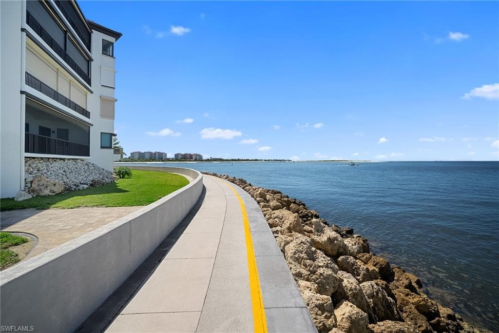 523 La Peninsula BLVD # 523, NAPLES FL 34113-25