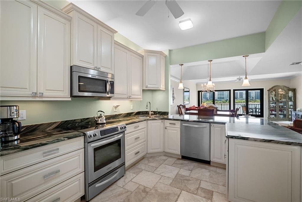 523 La Peninsula BLVD # 523, NAPLES FL 34113-6