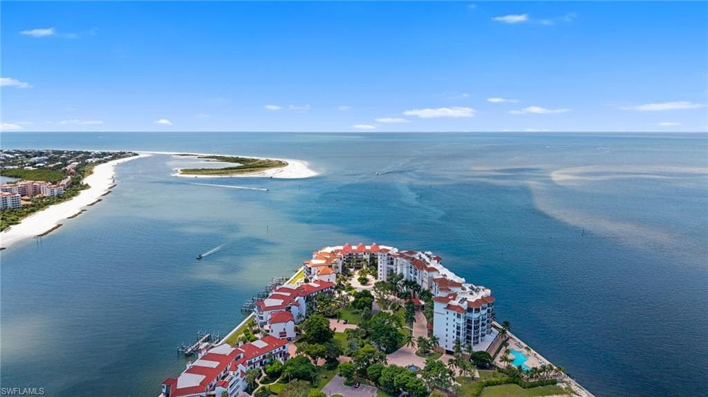 523 La Peninsula BLVD # 523, NAPLES FL 34113-27