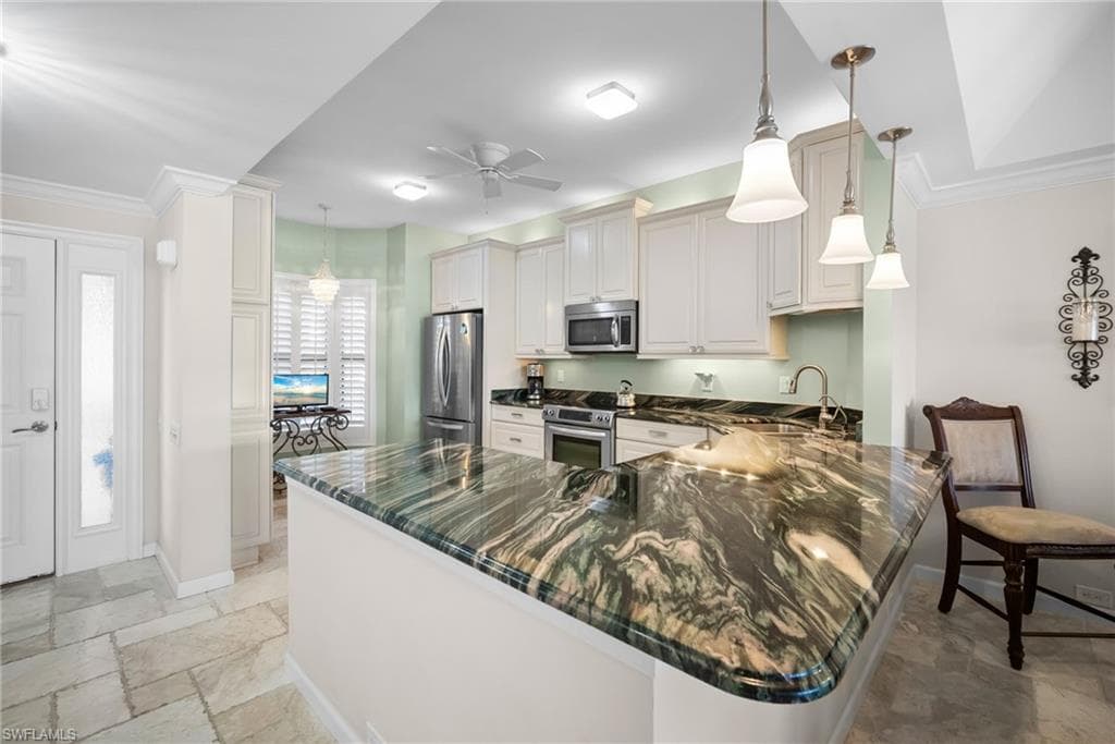 523 La Peninsula BLVD # 523, NAPLES FL 34113-3