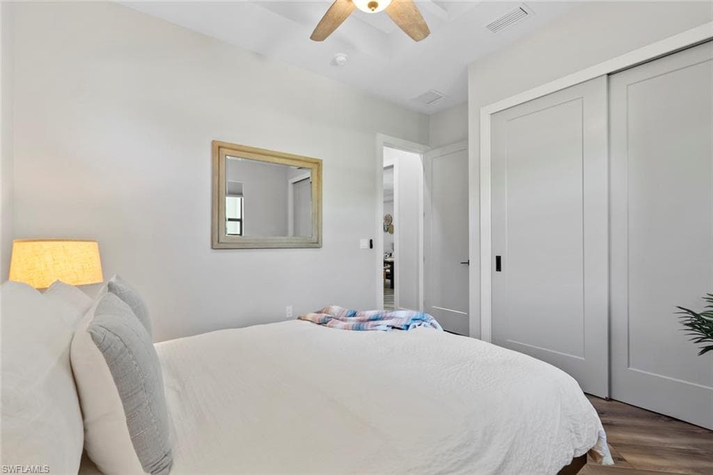 3530 Hibiscus AVE, NAPLES FL 34104-8