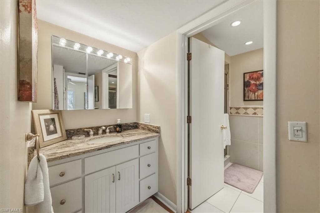 102 Tall Pine LN # 3107, NAPLES FL 34105-21