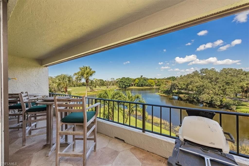 102 Tall Pine LN # 3107, NAPLES FL 34105-3
