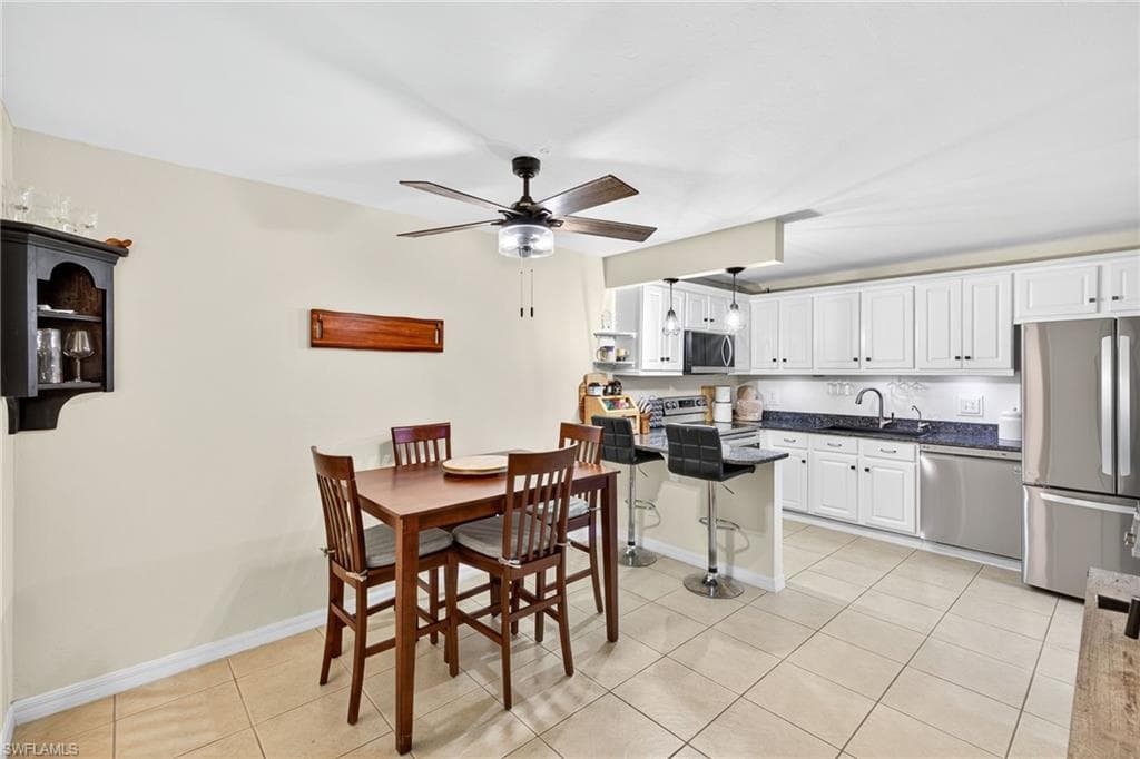 1544 Park Meadows DR # 4, FORT MYERS FL 33907-6