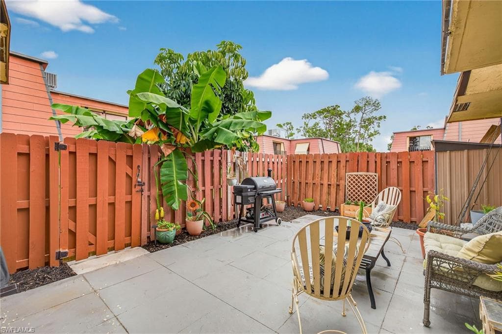 1544 Park Meadows DR # 4, FORT MYERS FL 33907-18