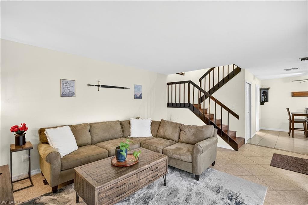 1544 Park Meadows DR # 4, FORT MYERS FL 33907-3