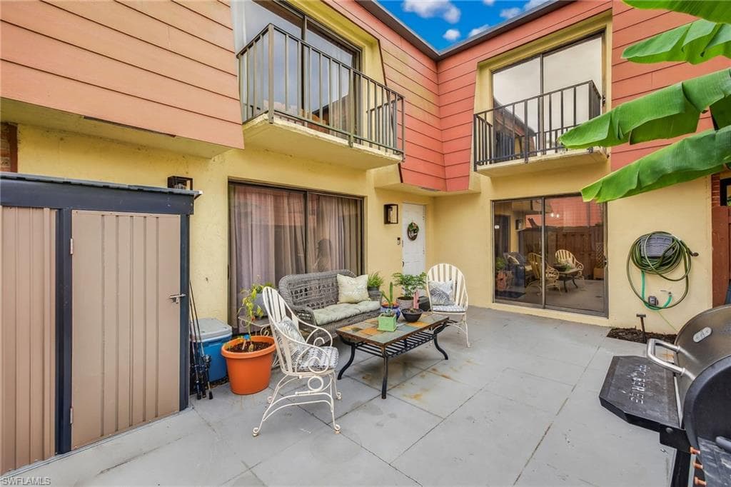 1544 Park Meadows DR # 4, FORT MYERS FL 33907-20