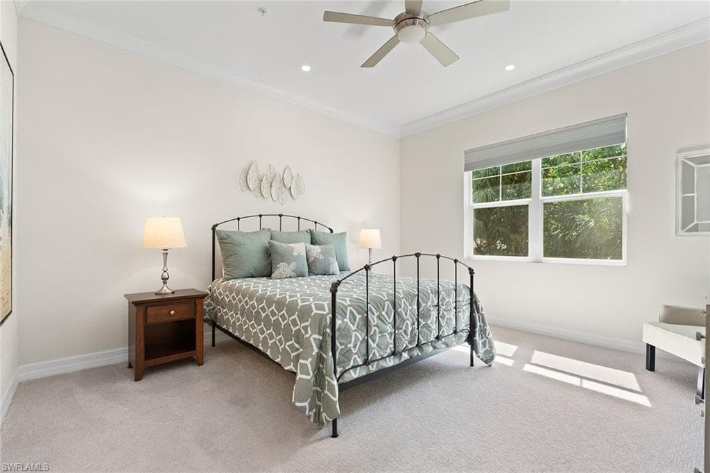 238 Indies DR E # 201, NAPLES FL 34114-9