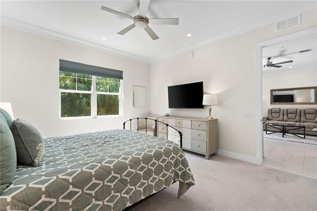 238 Indies DR E # 201, NAPLES FL 34114-10