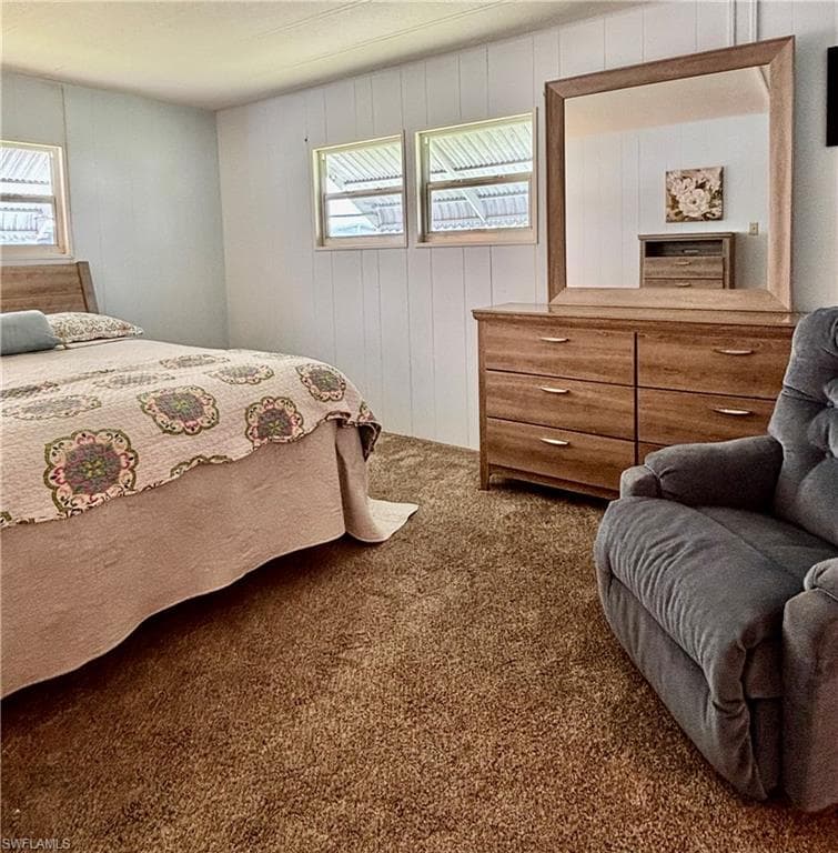 511 Pine Tree CT, NORTH FORT MYERS FL 33917-21