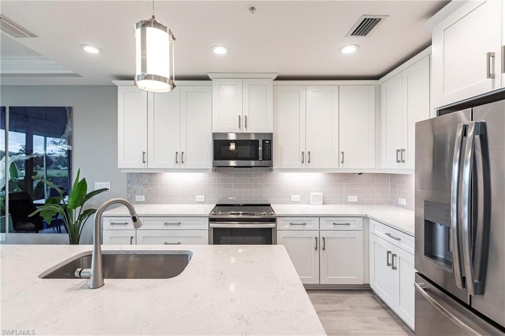 2319 Sawyers Hill RD # 703, NAPLES FL 34120-8