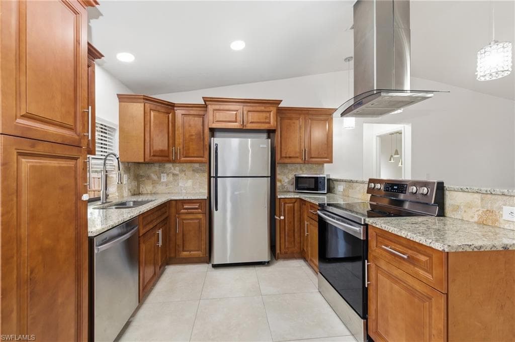 18554 Zinnia RD, FORT MYERS FL 33967-6