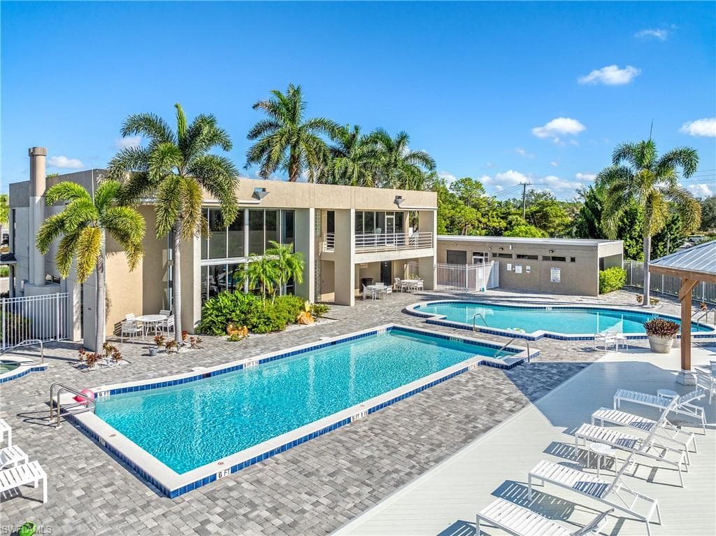 108 Santa Clara DR # 12, NAPLES FL 34104-11