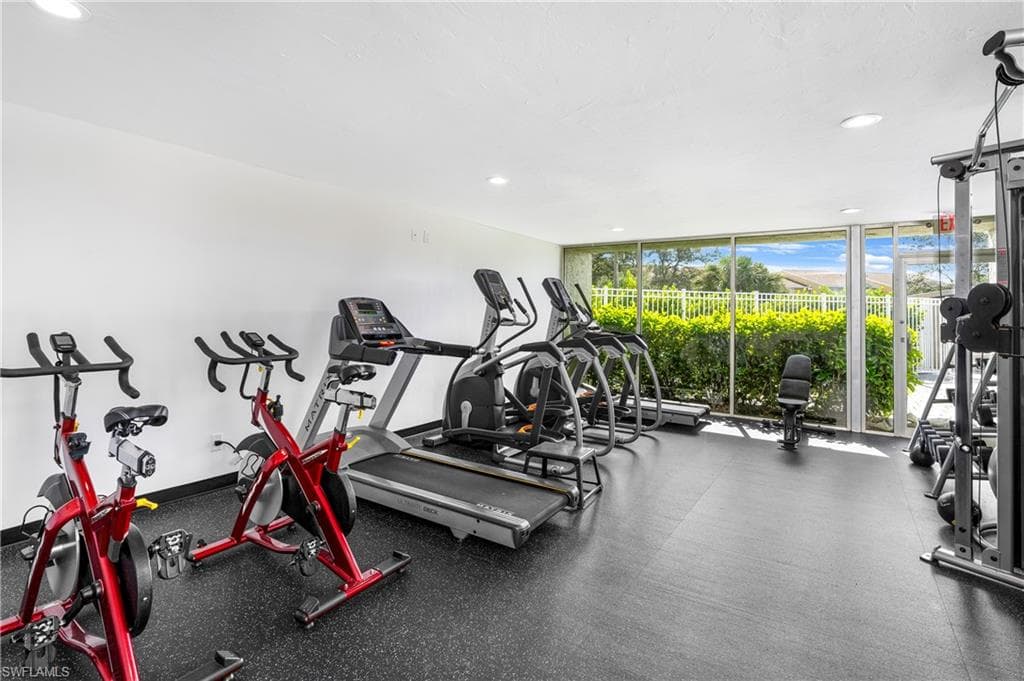 108 Santa Clara DR # 12, NAPLES FL 34104-27