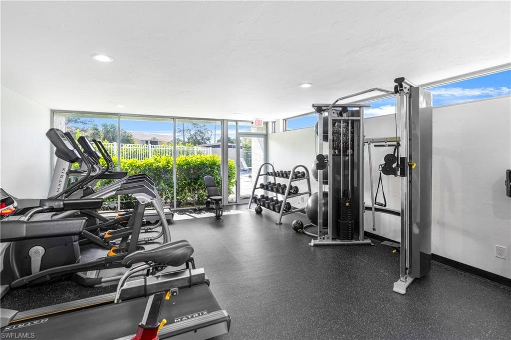 108 Santa Clara DR # 12, NAPLES FL 34104-28