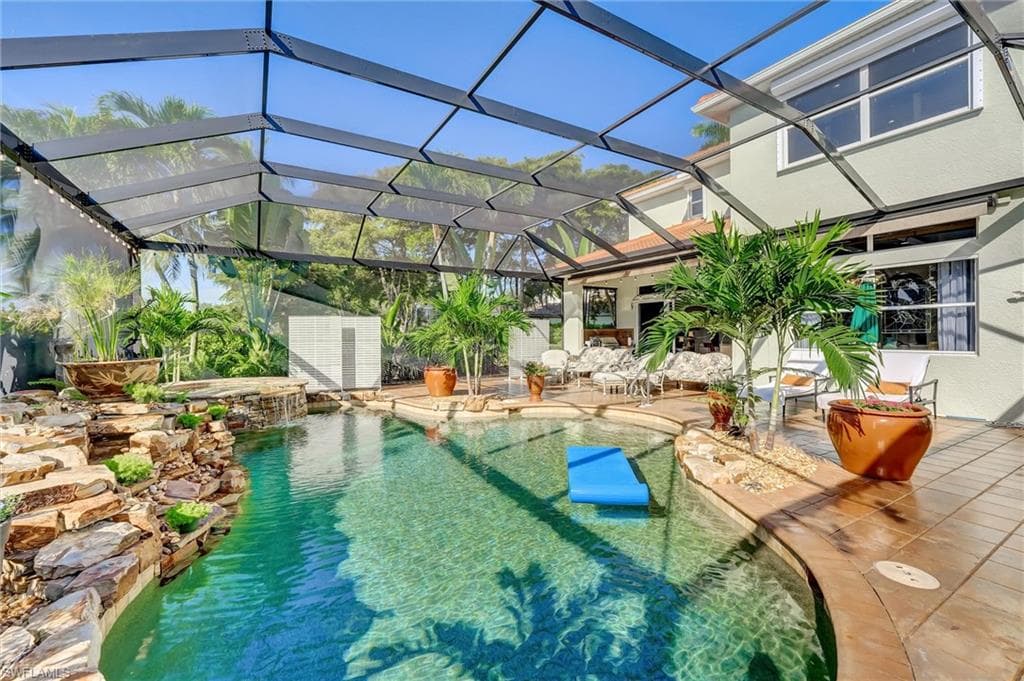 8620 El Mirasol CT, ESTERO FL 33967-23