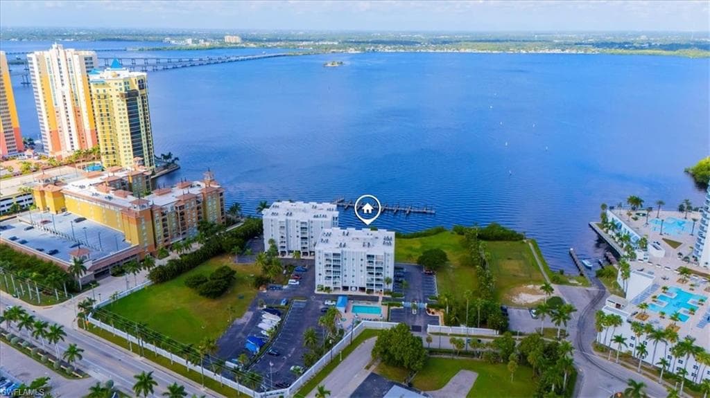 2885 Palm Beach BLVD # 307, FORT MYERS FL 33916-26