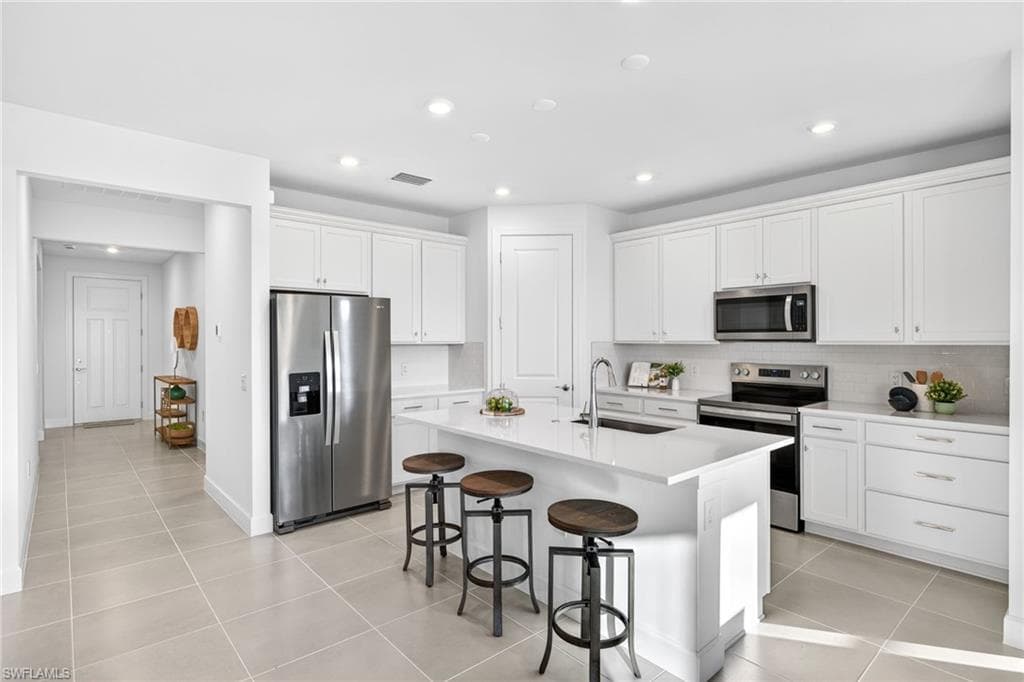 3957 Cranesbill CT, ALVA FL 33920-3