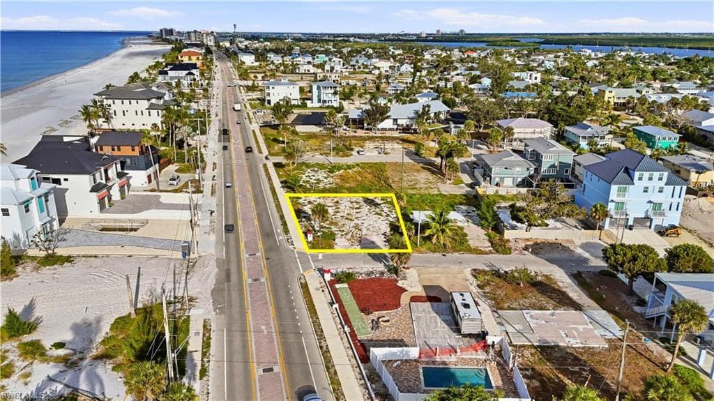 101 Hibiscus DR, FORT MYERS BEACH FL 33931-5