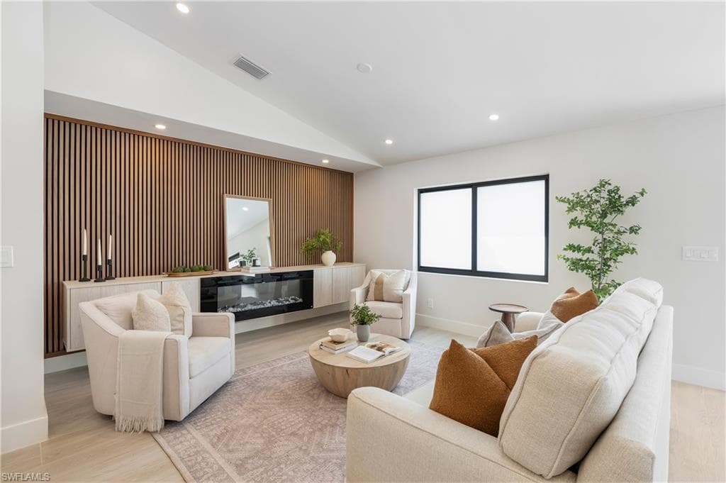 5105 Berkeley DR-15