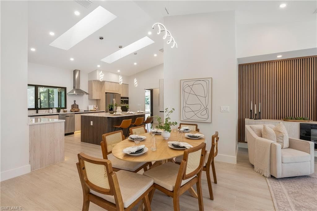 5105 Berkeley DR-17