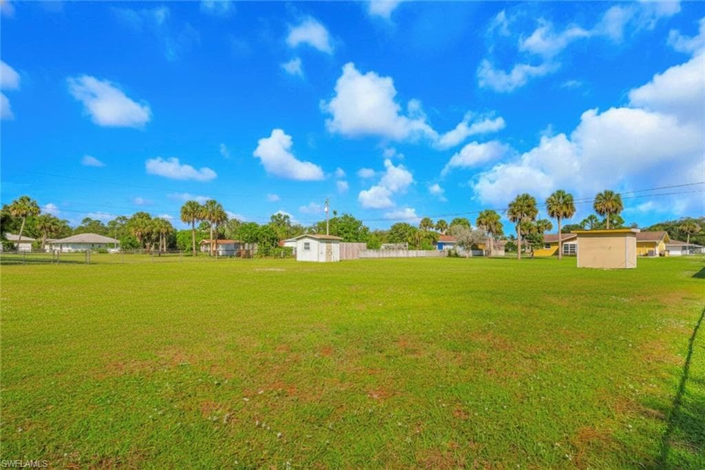 204 Lake AVE, LEHIGH ACRES FL 33936-22