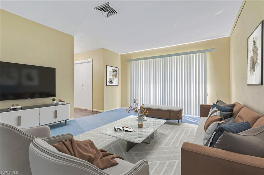 204 Lake AVE, LEHIGH ACRES FL 33936-2