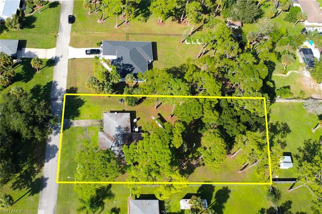 204 Lake AVE, LEHIGH ACRES FL 33936-29