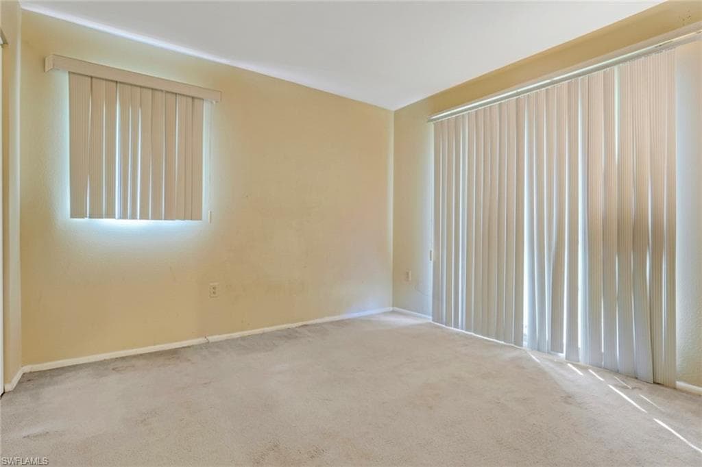 204 Lake AVE, LEHIGH ACRES FL 33936-17