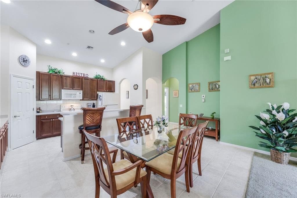 14712 Calusa Palms DR # 202, FORT MYERS FL 33919-8