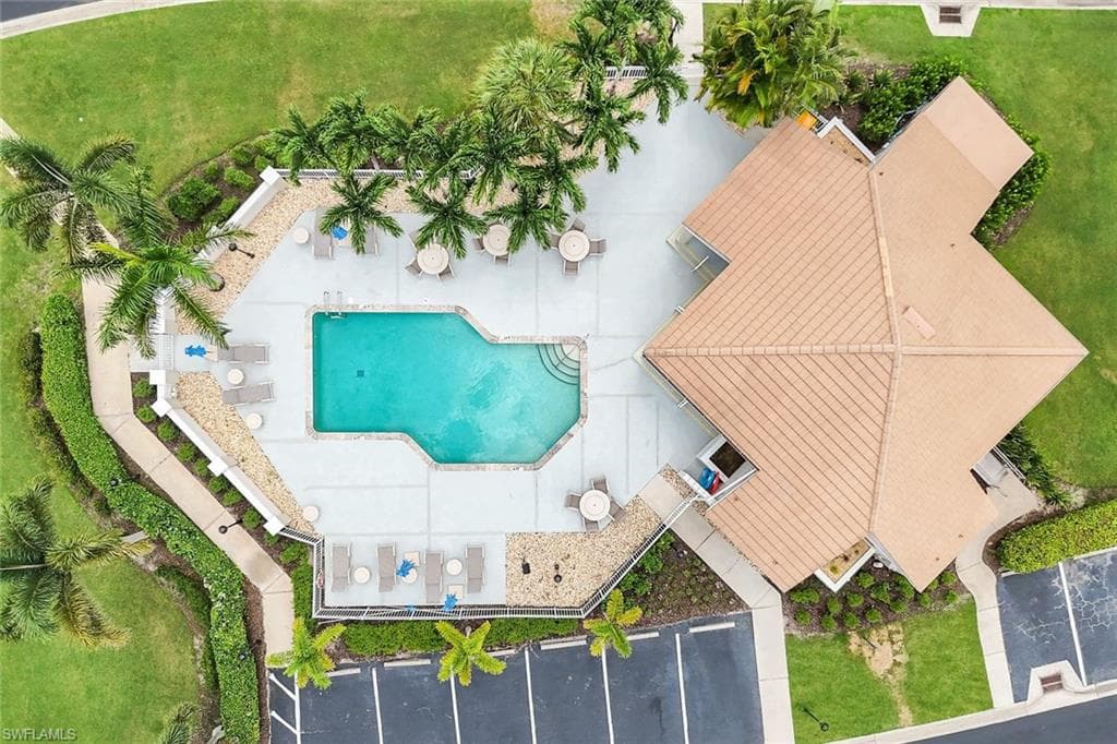 10401 Quail Crown DR, NAPLES FL 34119-25