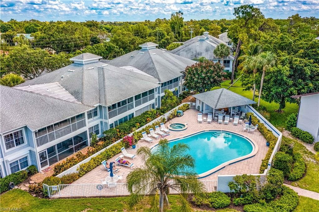 1350 Misty Pines CIR # 204, NAPLES FL 34105-16